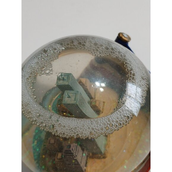 Vintage New York City USA World Trade Center Snow Globe Snowdome - Picture 15 of 15